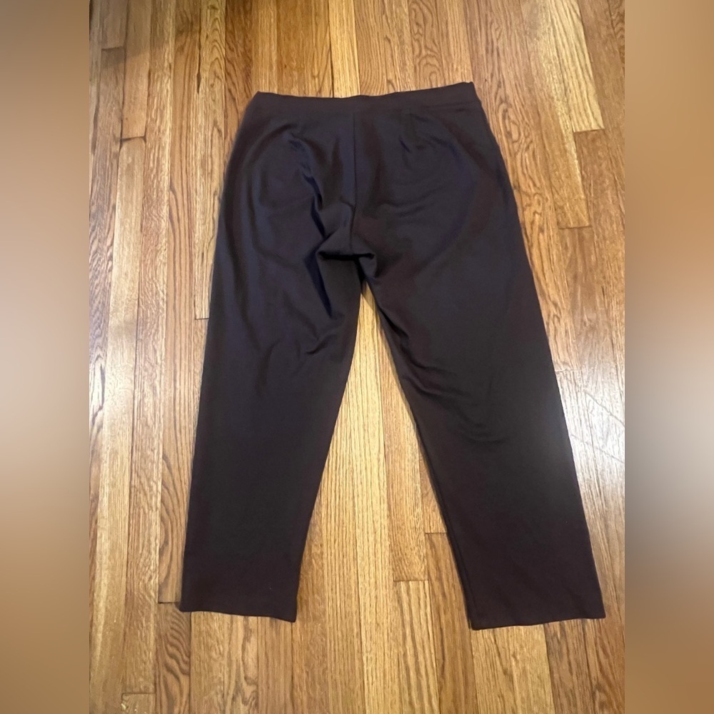 Eileen Fisher Black Leggings Sleek and Versatile